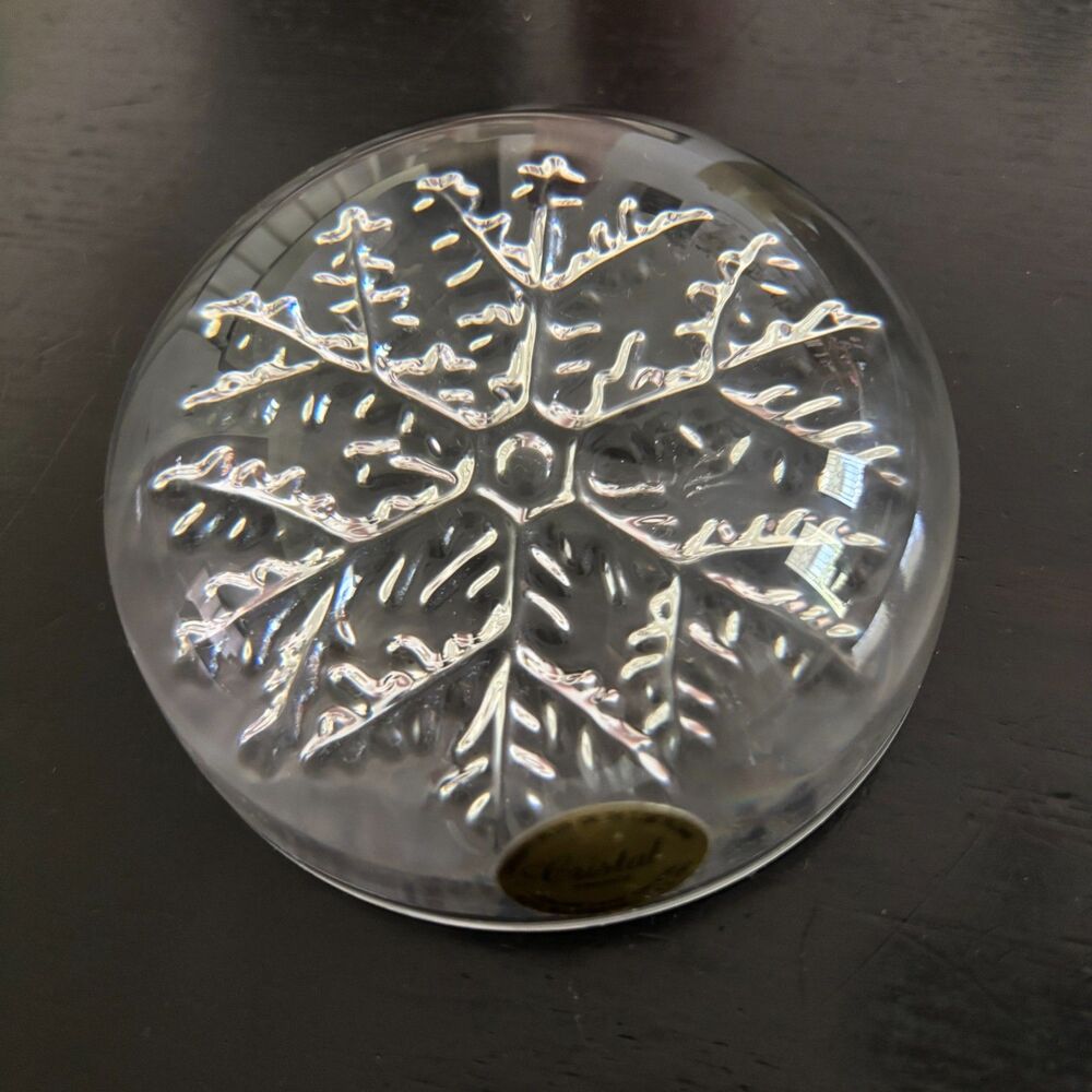 VTG. Cristal France Genuine Lead Crystal Snowflake Paperweight 3.5" Dome Shaped